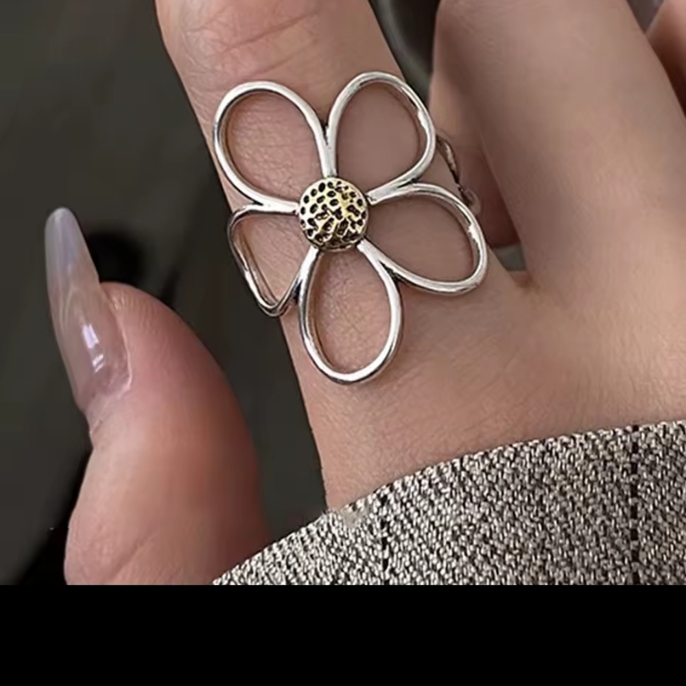 (((Clearance )))925 SterlingSilver Stamp925 Flower Ring Adjustbel Fit 6-9